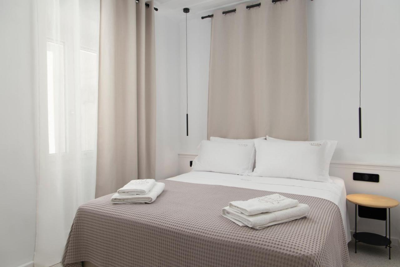 Istion Andros Luxury Suites Eksteriør bilde